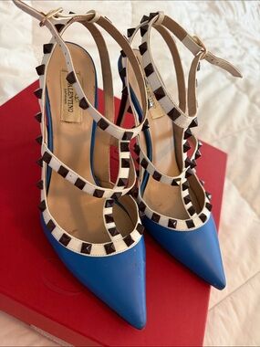 Valentino Blue Pointed Leather Rockstud T-Strap Pump with White Trim AS-IS